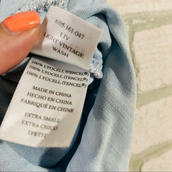 Rails Liv Light Vintage Wash Chambray Sleeveless Top Size XS - Picture 9 of 9